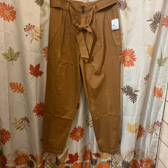 Free People Hi-Waisted Pegged 90's Pant - Picture 7 of 12